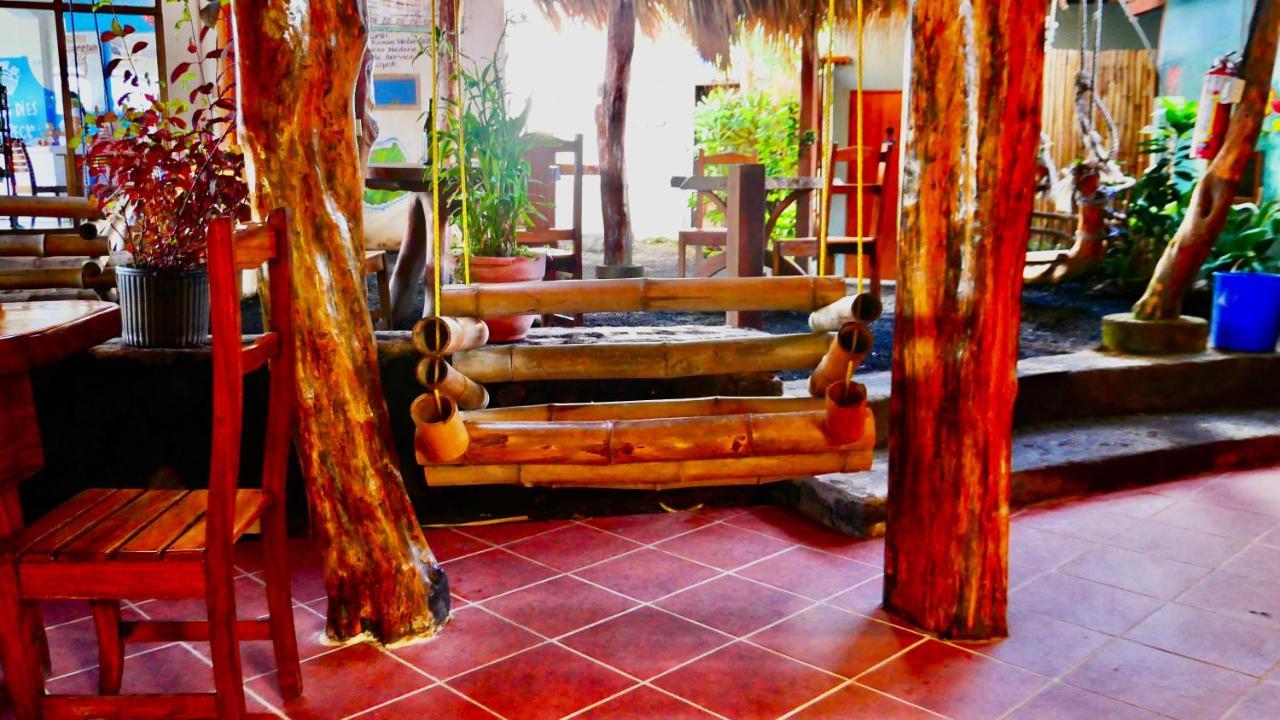 Hotel Restaurante Los Cocos Santa Cruz Exterior photo